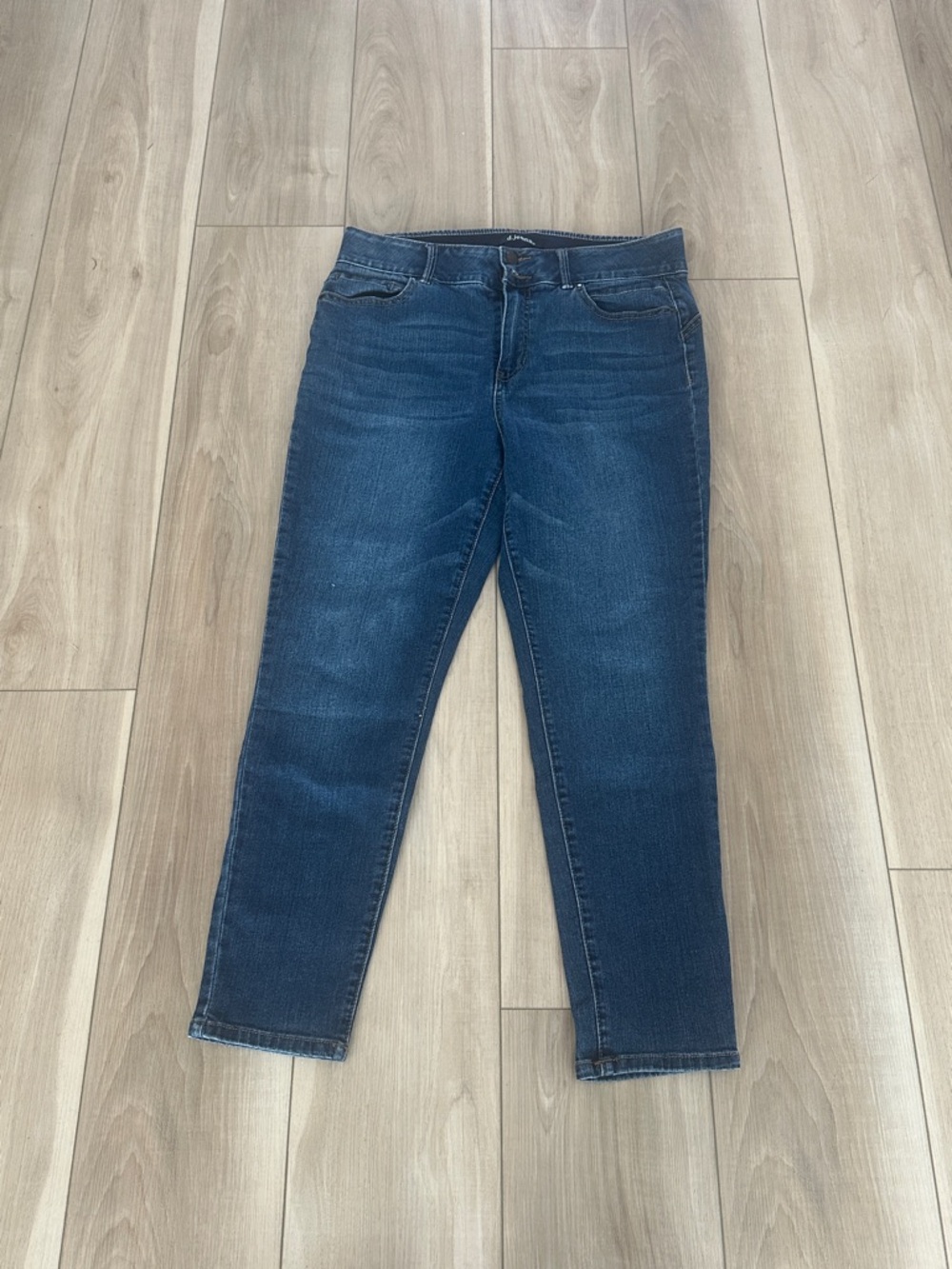 EUC d. jeans Brand Dark Blue Skinny Women’s Jeans Size 12